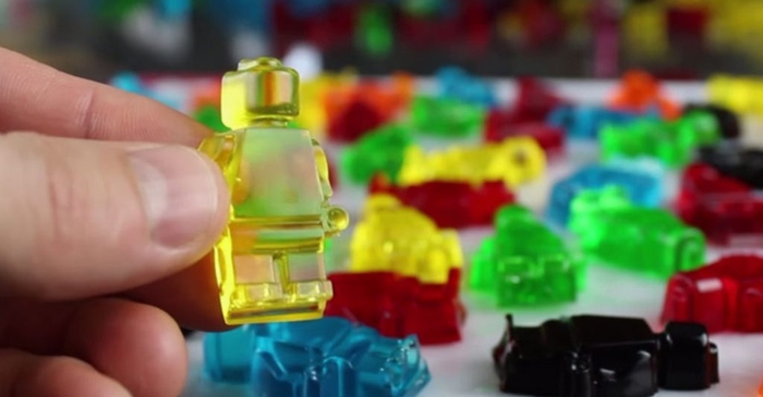 Make Your Own Edible And Stackable Lego Bricks With This Step-By-Step Tutorial