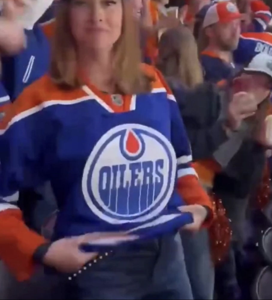 Oilers' Fan Who Went Viral For Flashing Crowd Signs With Playboy - VT